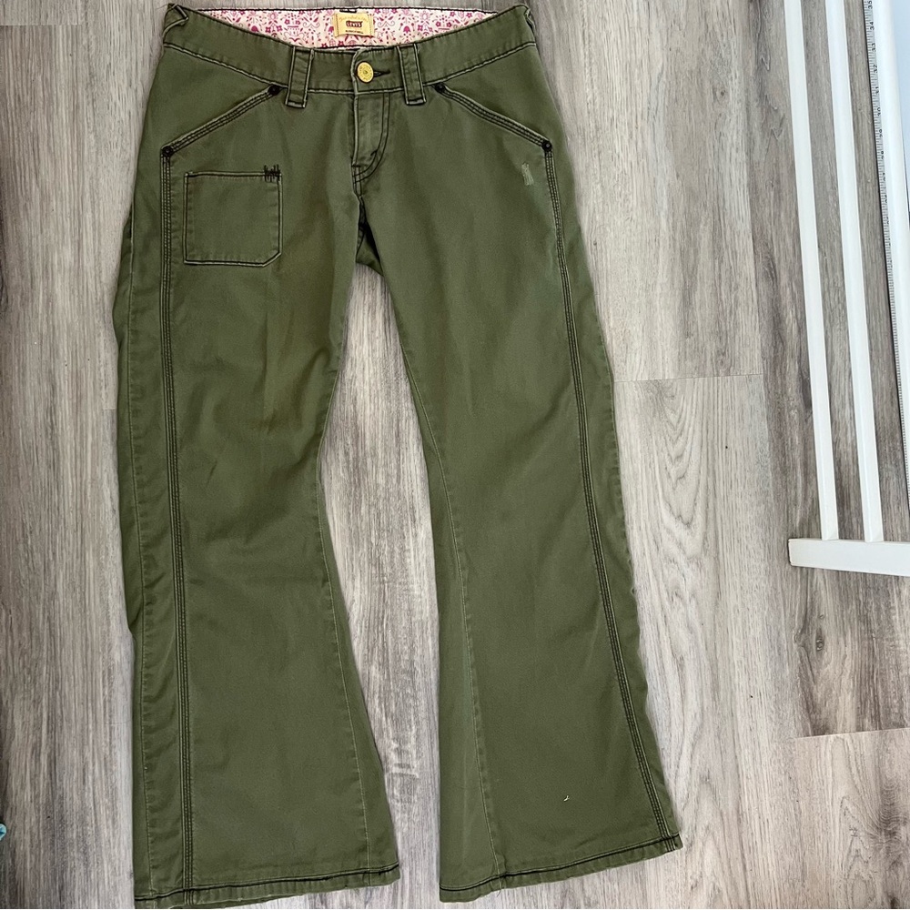 Vintage Y2K Levi’s Tab Twills Slouch Bell Low-Rise Pants Junior Size 3, Women M